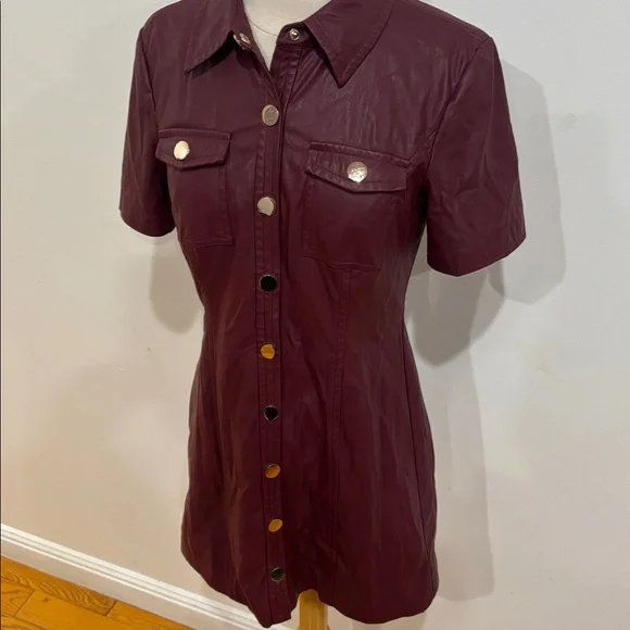 Toccin Faux Leather Short Sleeve Dress, Size: 6